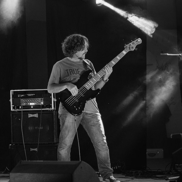 Antonio Maña Bajista, experto en tecnología de instrumentos y equipos.
