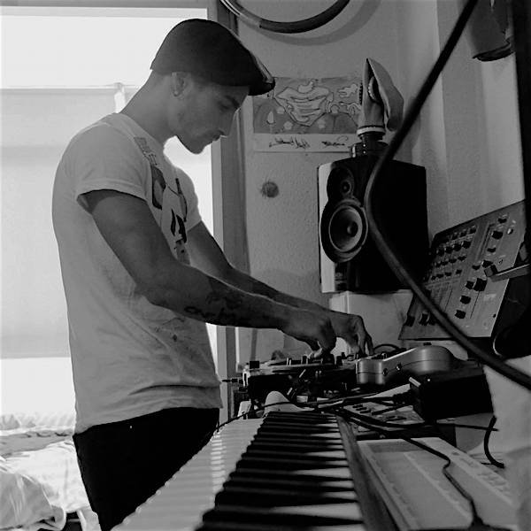 Jesús Salgado Grabación, Sintes, Dub, Guitarras.